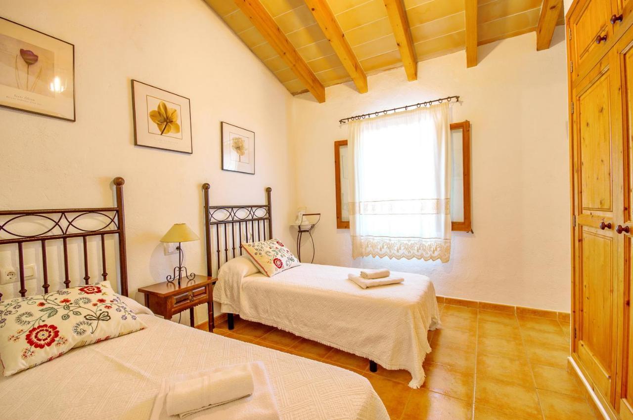 Na Garrovera Pollenca Luaran gambar