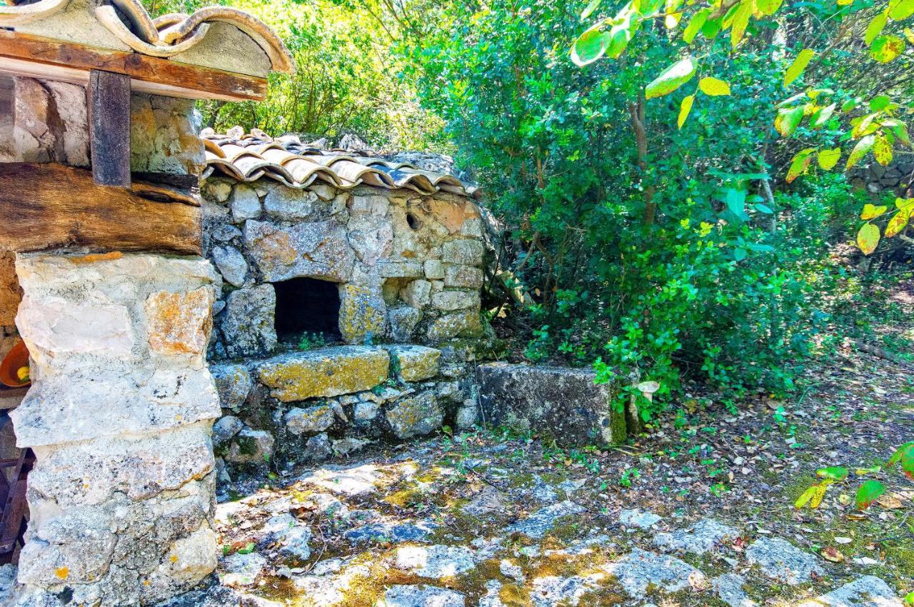 Na Garrovera Pollenca Luaran gambar